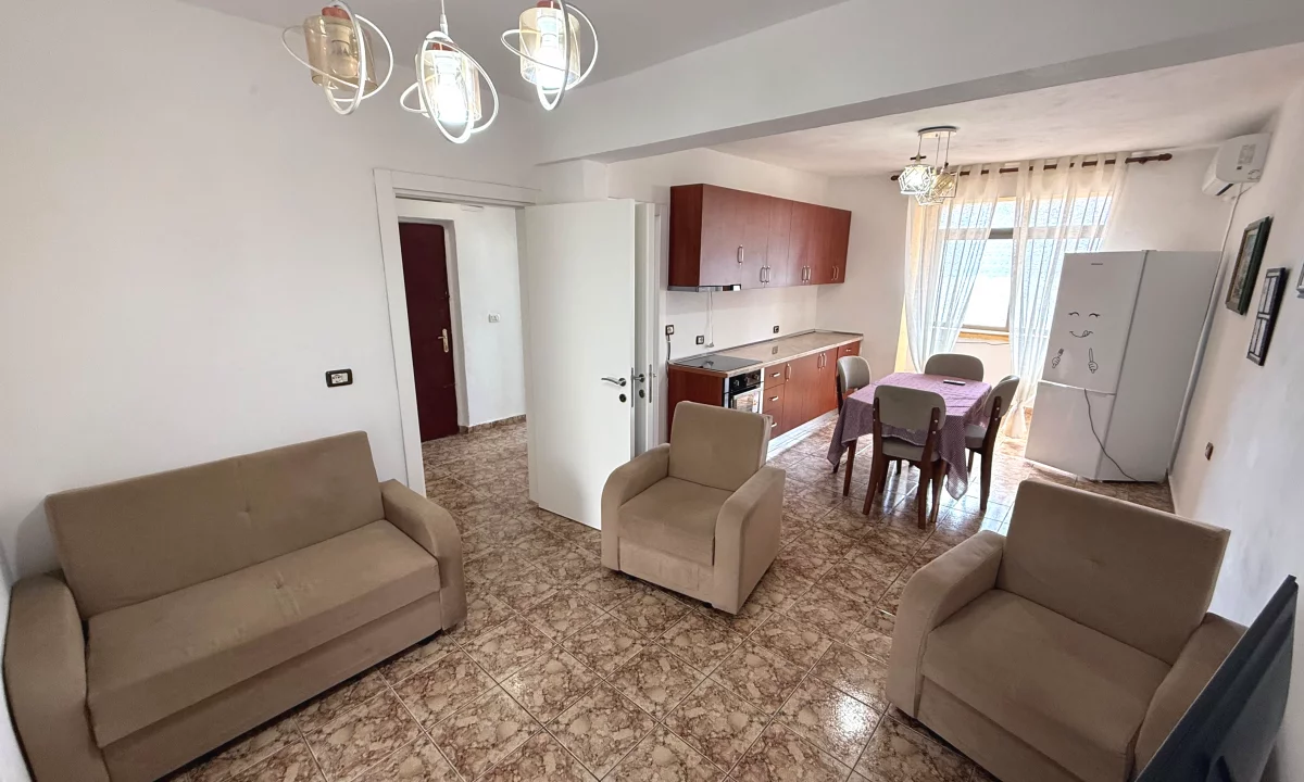 Shtepi me qera Apartament ne Tirane, 2+1, Mobilimi E mobiluar, Pagesa 60,000  Leke.