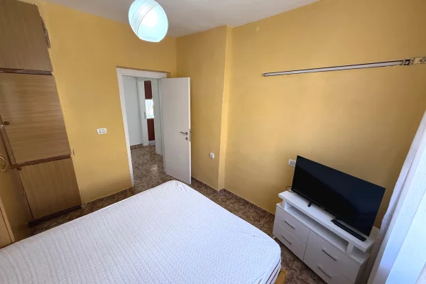 Shtepi me qera Apartament ne Tirane, 2+1, Mobilimi E mobiluar, Pagesa 60,000  Leke.