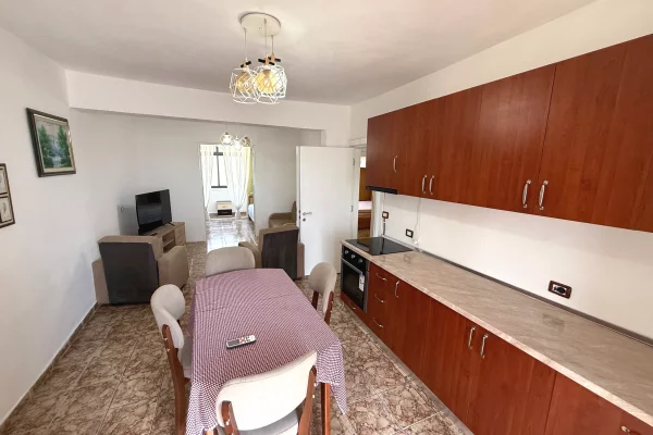 Shtepi me qera Apartament ne Tirane, 2+1, Mobilimi E mobiluar, Pagesa 60,000  Leke.
