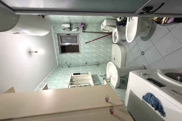 Shtepi me qera Apartament ne Tirane, 1+1, Mobilimi E mobiluar, Pagesa 60,000  Leke.