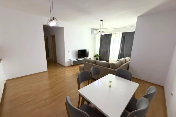 Shtepi me qera Apartament ne Tirane, 2+1, Mobilimi E mobiluar, Pagesa 65,000  Leke.
