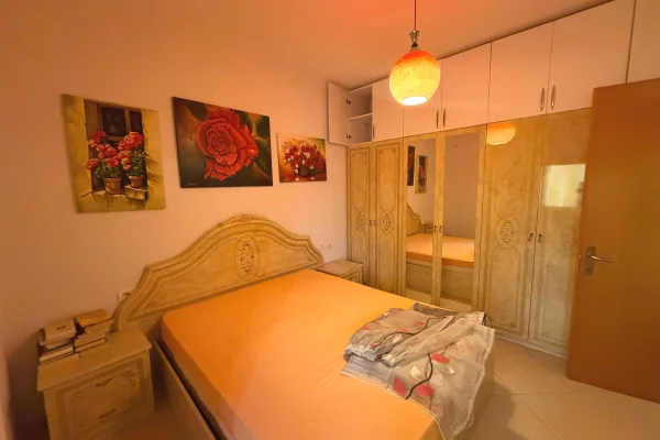 Shtepi me qera Apartament ne Tirane, 1+1, Mobilimi E mobiluar, Pagesa 45,000  Leke.
