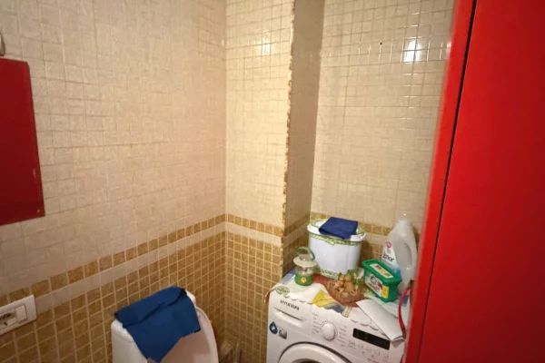 Shtepi me qera Apartament ne Tirane, 1+1, Mobilimi E mobiluar, Pagesa 45,000  Leke.