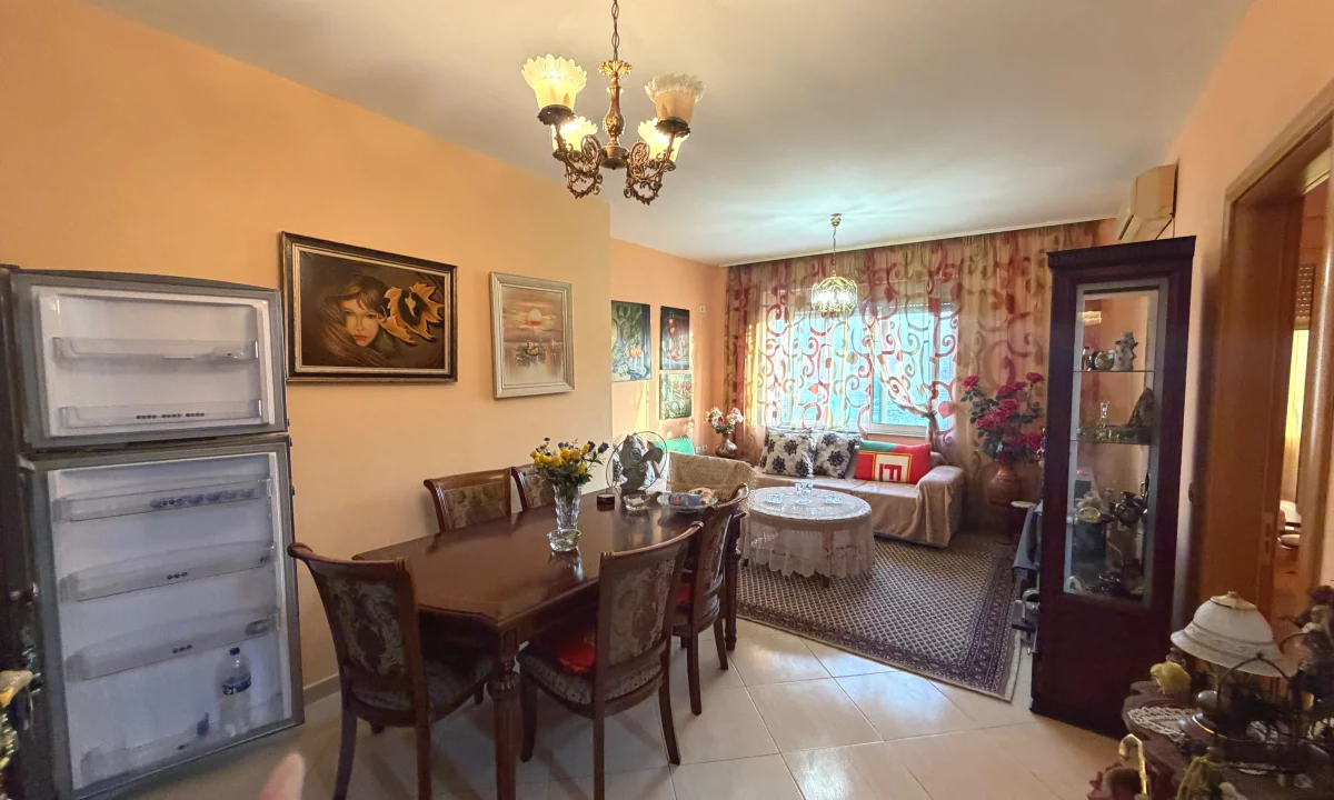 Shtepi me qera Apartament ne Tirane, 1+1, Mobilimi E mobiluar, Pagesa 45,000  Leke.