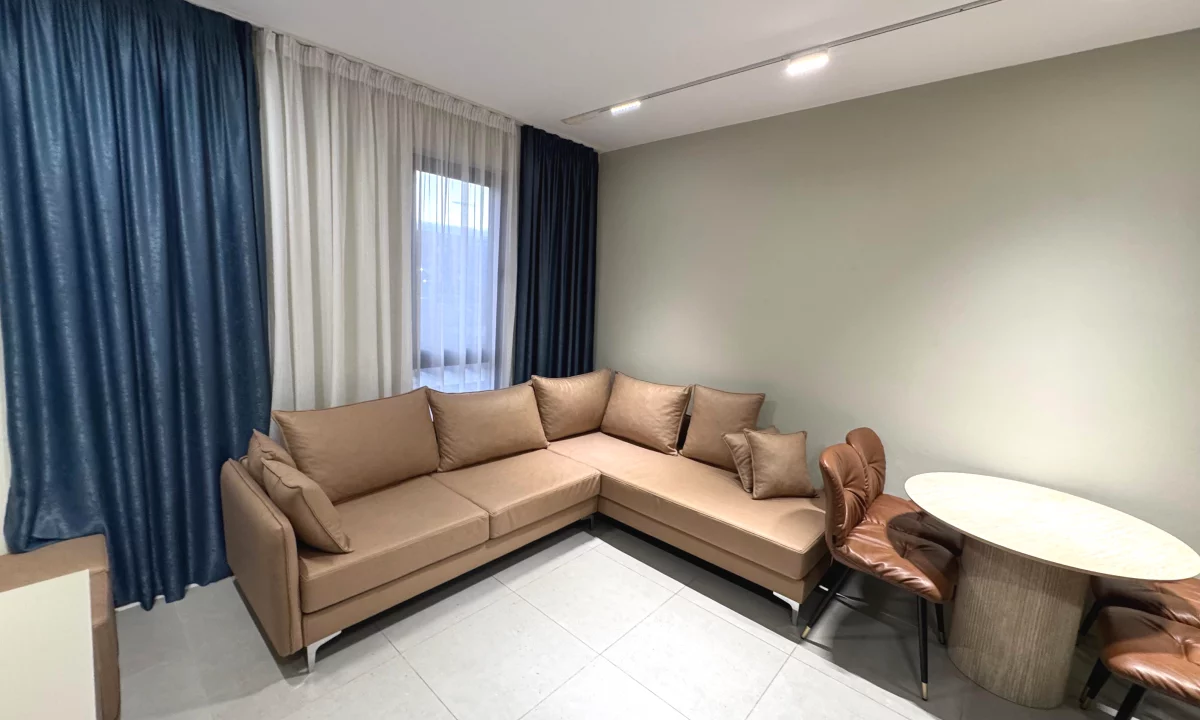 Shtepi me qera Apartament ne Tirane, 1+1, Mobilimi E mobiluar, Pagesa 55,000  Leke.