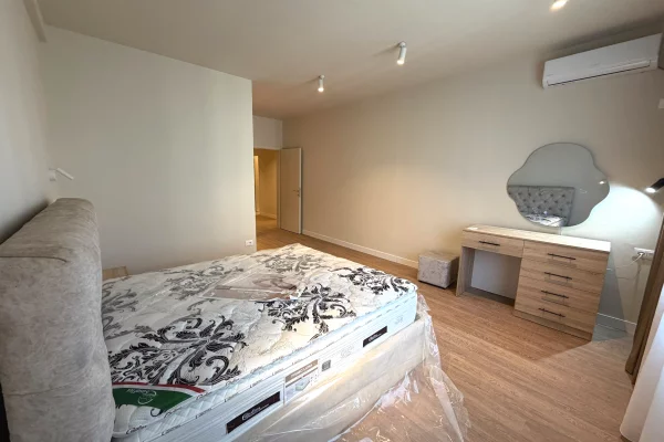 Shtepi me qera Apartament ne Tirane, 2+1, Mobilimi E mobiluar, Pagesa 80,000  Leke.