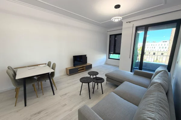 Shtepi me qera Apartament ne Tirane, 2+1, Mobilimi E mobiluar, Pagesa 65,000  Leke.