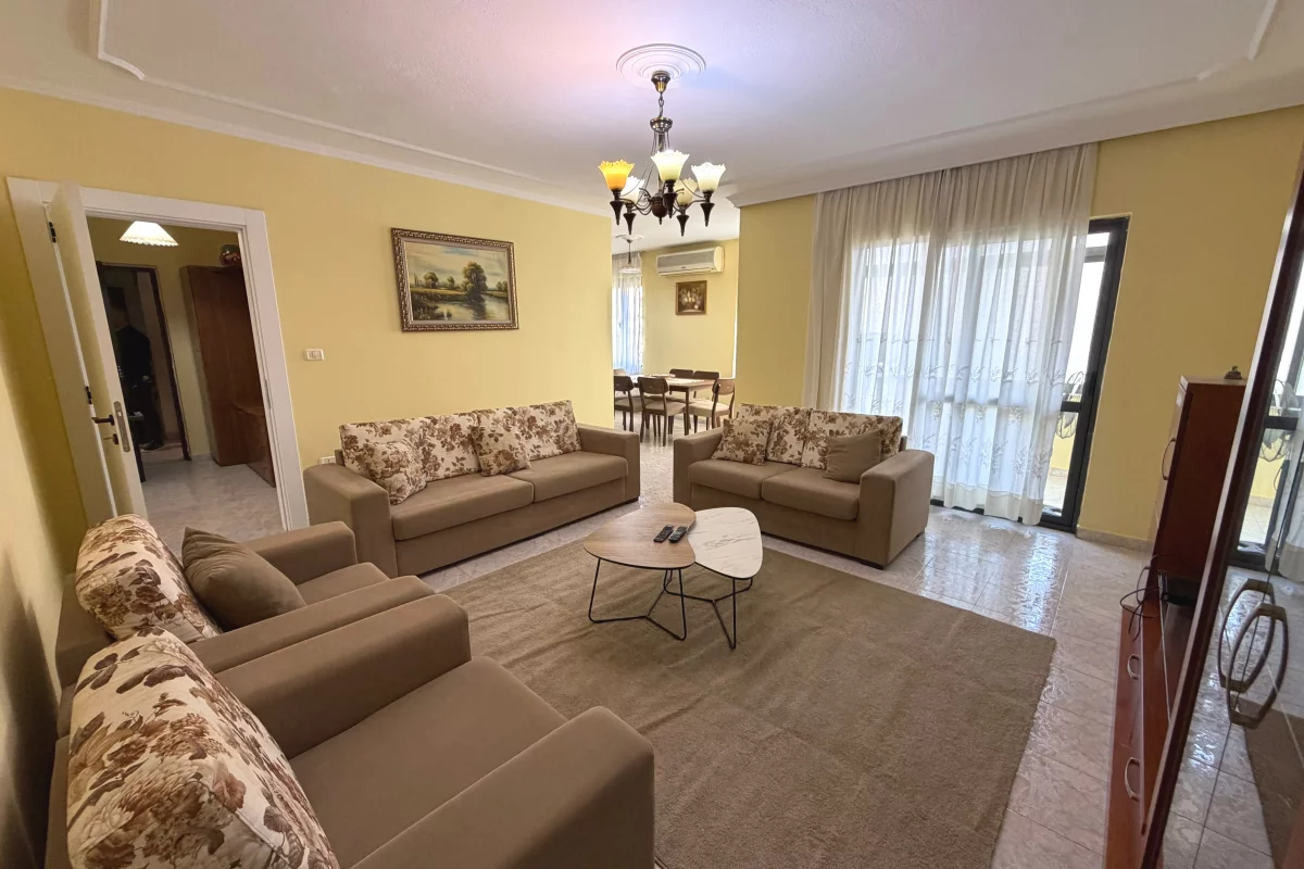 Shtepi me qera Apartament ne Tirane, 2+1, Mobilimi E mobiluar, Pagesa 70,000  Leke.