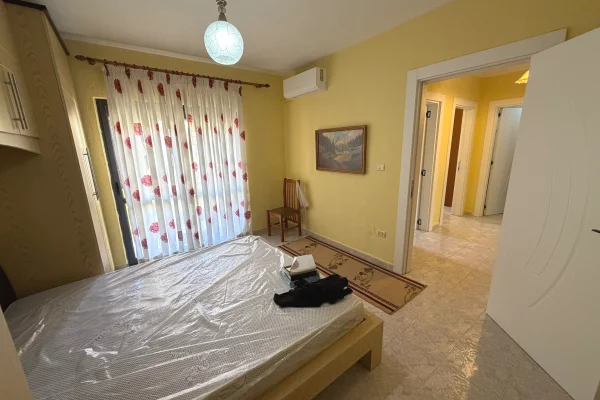 Shtepi me qera Apartament ne Tirane, 2+1, Mobilimi E mobiluar, Pagesa 70,000  Leke.
