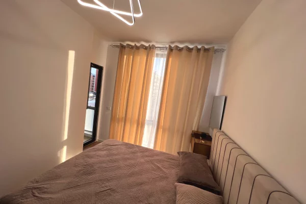 Shtepi me qera Apartament ne Tirane, 1+1, Mobilimi E mobiluar, Pagesa 55,000  Leke.