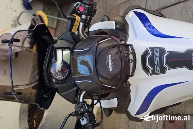 Suzuki DL650 V-Strom (2019)