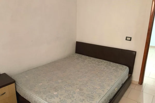 Shtepi me qera Shtepi Private ne Durres, 1+1, Mobilimi E mobiluar, Pagesa 20,000  Leke.