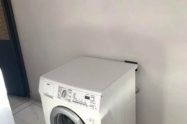 Shtepi me qera Shtepi Private ne Durres, 1+1, Mobilimi E mobiluar, Pagesa 20,000  Leke.