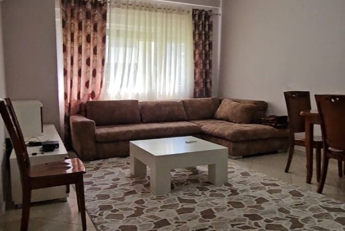 Shtepi me qera Apartament ne Tirane, 1+1, Mobilimi E mobiluar, Pagesa 350  Euro.