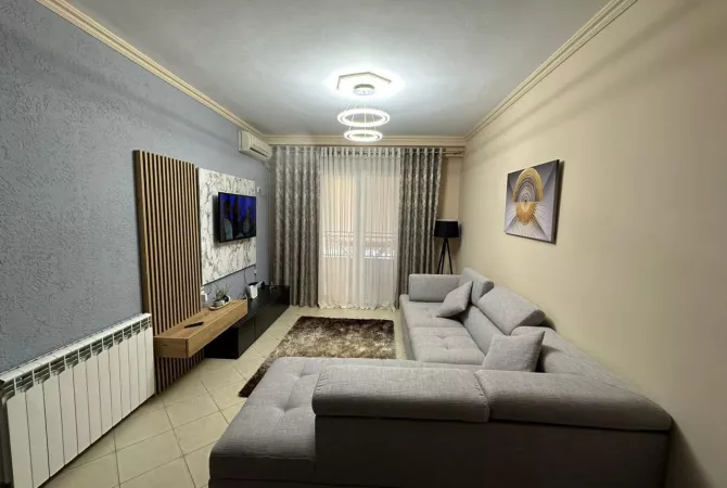 Shtepi me qera Apartament ne Tirane, 2+1, Mobilimi E mobiluar, Pagesa 600  Euro.