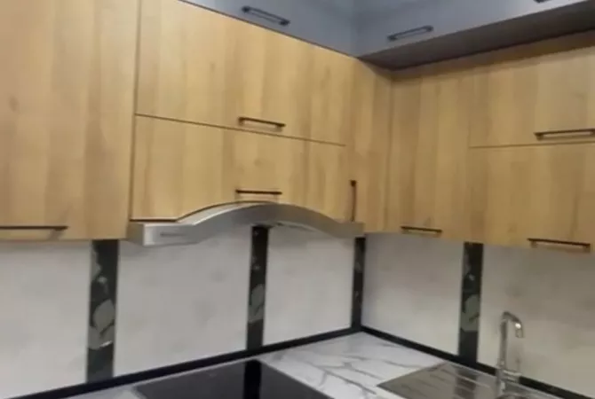 Shtepi me qera Apartament ne Tirane, 2+1, Mobilimi E mobiluar, Pagesa 600  Euro.