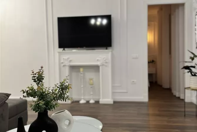 Shtepi me qera Apartament ne Tirane, 1+1, Mobilimi E mobiluar, Pagesa 550  Euro.