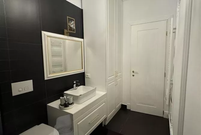 Shtepi me qera Apartament ne Tirane, 1+1, Mobilimi E mobiluar, Pagesa 550  Euro.