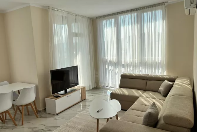 Shtepi me qera Apartament ne Tirane, 1+1, Mobilimi E mobiluar, Pagesa 550  Euro.