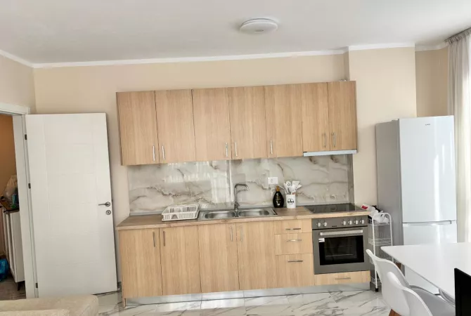 🏡 Apartament Modern 1+1  me Qira Yzberisht