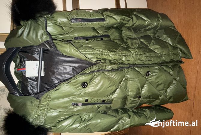 Veshje dhe Aksesor per te Rritur ne Tirane - 350 Euro