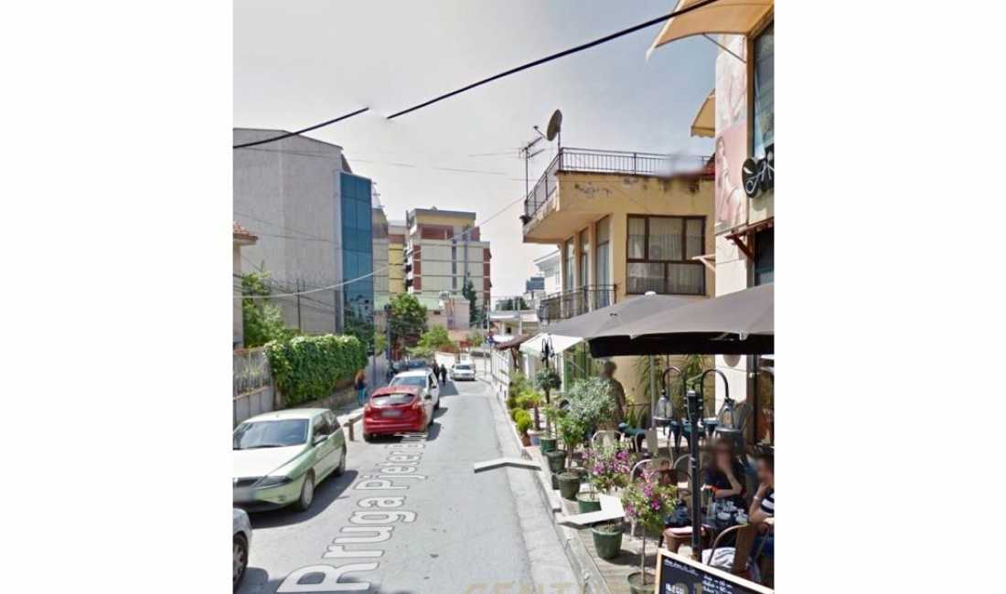 SHITET NDERTESA SE BASHKU ME TRUALL NE QYTETIN STUDENTI