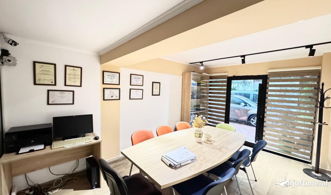 SHITET ZYRE AVOKATIE NE MYSLYM SHYR