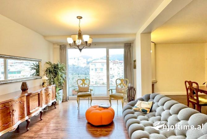 Shtepi me qera Apartament ne Tirane, 2+1, Mobilimi E mobiluar, Pagesa 1,000  Euro.