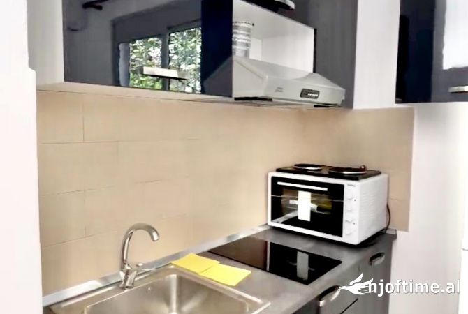 Shtepi ne shitje Apartament ne Tirane, 1+1, Mobilimi E mobiluar, Pagesa 65,000  Euro.