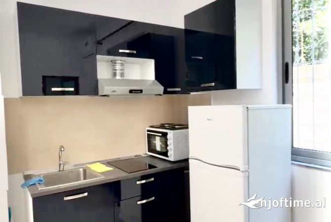 Shtepi ne shitje Apartament ne Tirane, 1+1, Mobilimi E mobiluar, Pagesa 65,000  Euro.