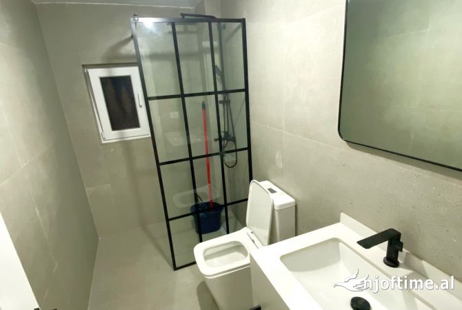 Shtepi me qera Apartament ne Tirane, 2+1, Mobilimi E mobiluar, Pagesa 600  Euro.