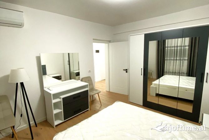 Shtepi me qera Apartament ne Tirane, 2+1, Mobilimi E mobiluar, Pagesa 600  Euro.