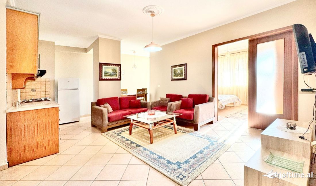 Appartamento in affitto a Tirana 1+1, Arredato