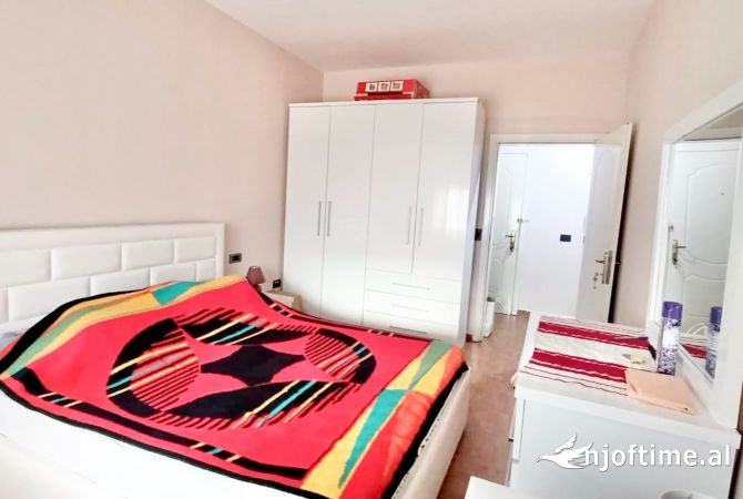 Appartamento in affitto a Tirana 1+1, Arredato