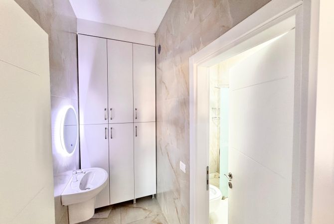 Shtepi me qera Apartament ne Tirane, 2+1, Mobilimi E mobiluar, Pagesa 600  Euro.