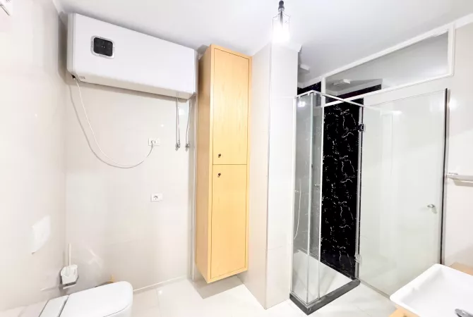 Shtepi me qera Apartament ne Tirane, 2+1, Mobilimi E mobiluar, Pagesa 550  Euro.