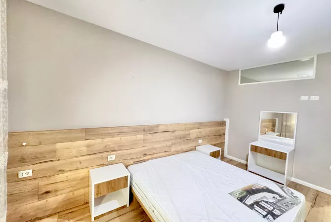 Shtepi me qera Apartament ne Tirane, 2+1, Mobilimi E mobiluar, Pagesa 550  Euro.