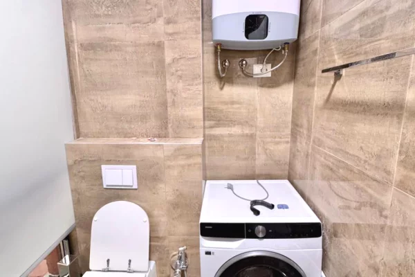 Shtepi me qera Apartament ne Tirane, 2+1, Mobilimi E mobiluar, Pagesa 1,300  Euro.