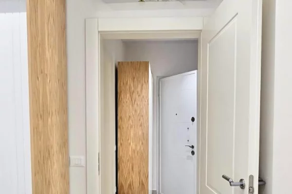 Appartamento in vendita a Kavaja 1+1, Arredato