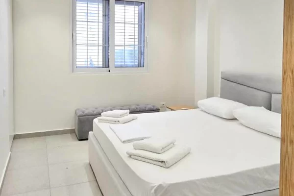 Appartamento in vendita a Kavaja 1+1, Arredato