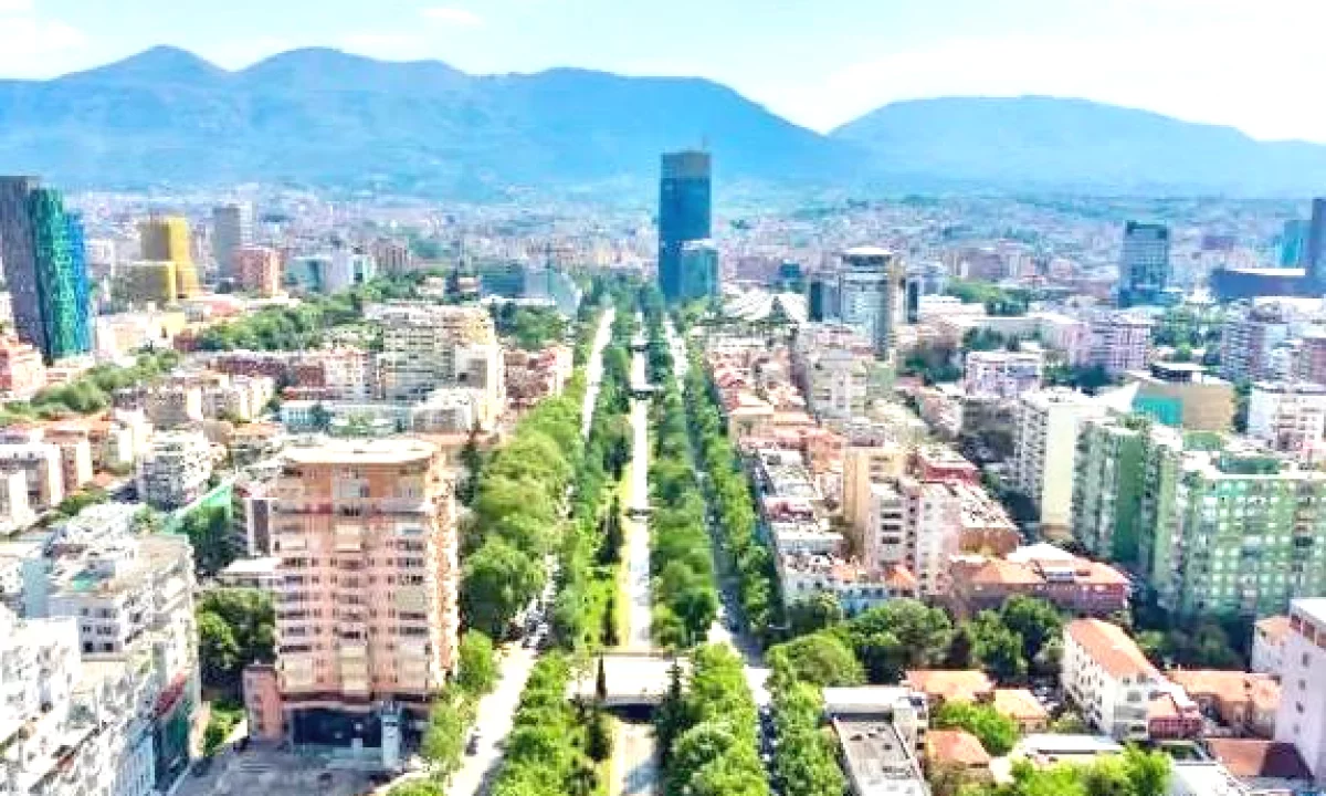 Appartamento in vendita a Tirana 2+1, Vuoto