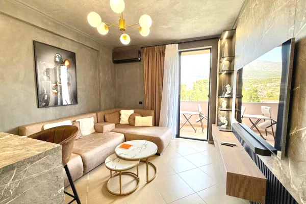 JEPET ME QIRA APARTAMENT 1+1 – SHKOZË, TIRANË