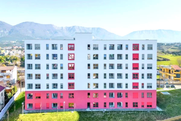 Appartamento in vendita a Tirana 3+1, Vuoto