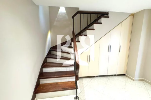 VILË LUKSOZE ME QERA NË ACACIA HILLS TIRANË