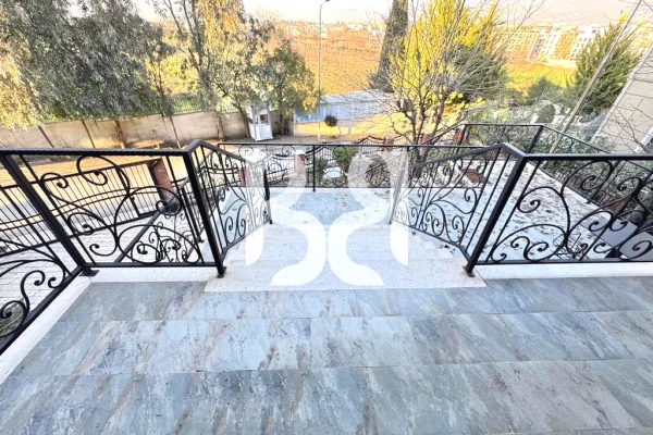 Shtepi me qera Vila Luksoze ne Tirane, 4+1, Mobilimi Pjeserisht e mobiluar, Pagesa 3,000  Euro.