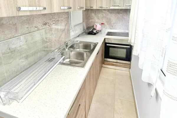 Appartamento in affitto a Tirana 1+1, Arredato