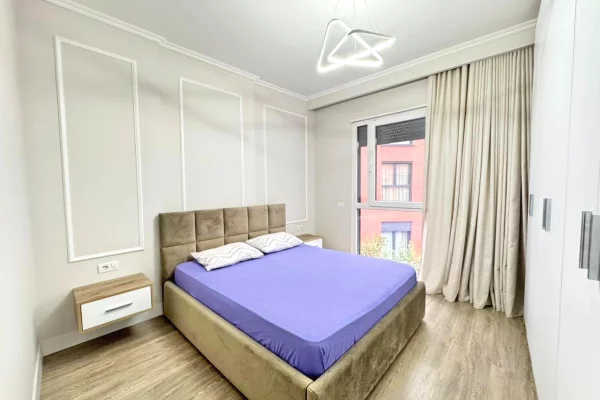 Shtepi me qera Apartament ne Tirane, 2+1, Mobilimi E mobiluar, Pagesa 1,000  Euro.