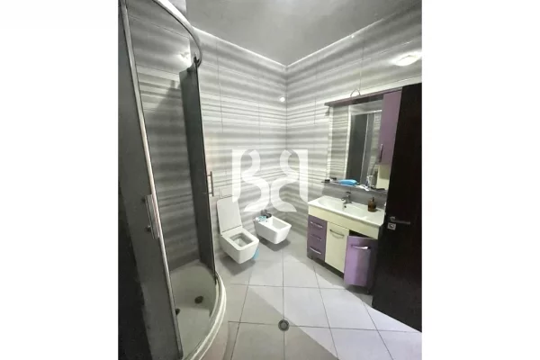 Appartamento in affitto a Tirana 2+1, Arredato