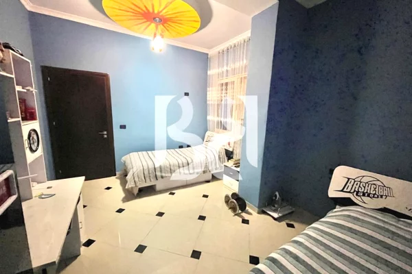 Appartamento in affitto a Tirana 2+1, Arredato