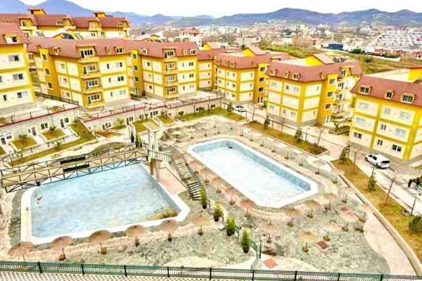 Shtepi me qera 2+1 ne Tirane - 1,000 Euro